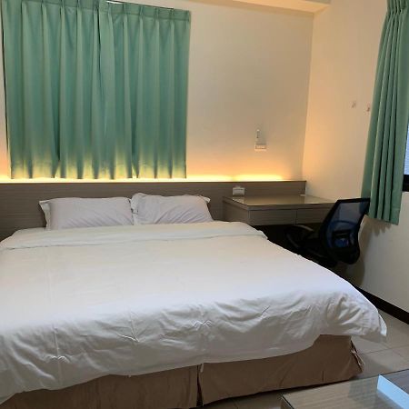Emerald Diamond Building 1 Zhunan Ngoại thất bức ảnh